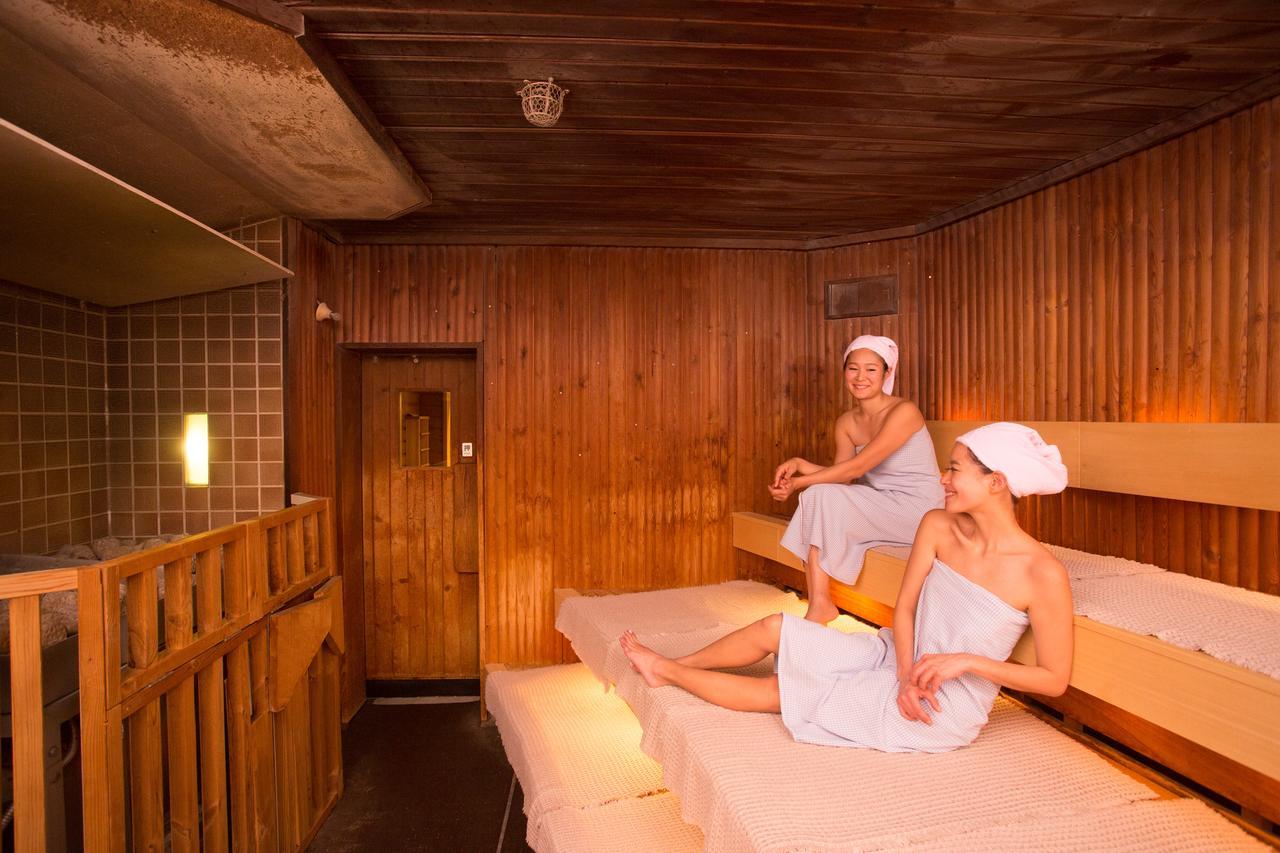 New Japan Lady'S Capsule Hotel Osaka Exteriör bild